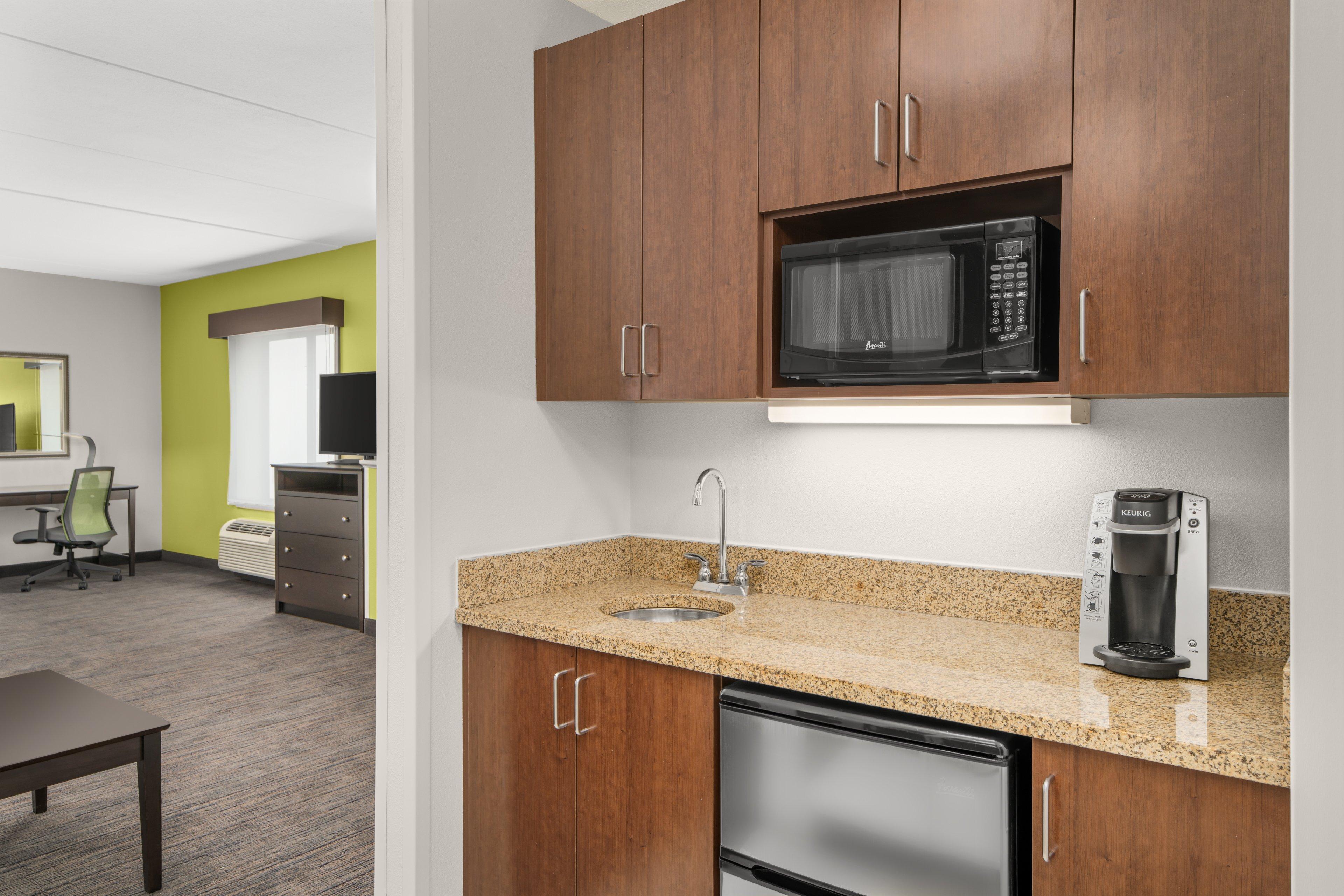 Holiday Inn Express & Suites Wilmington-Newark By Ihg Ngoại thất bức ảnh
